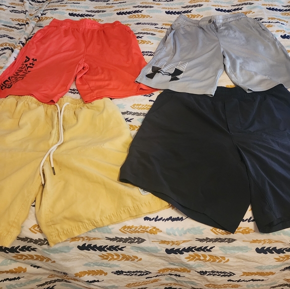 Lot of boys clothes. Under Armour/ Magellan/ Spicy Tuna/ Russell Brand - Picture 2 of 6
